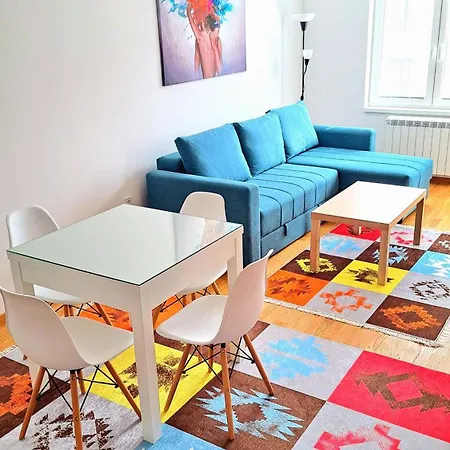 J&j Apartment *